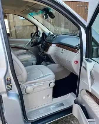 Mercedes-Benz Viano cena 35900 przebieg: 207800, rok produkcji 2005 z Chorzele małe 154